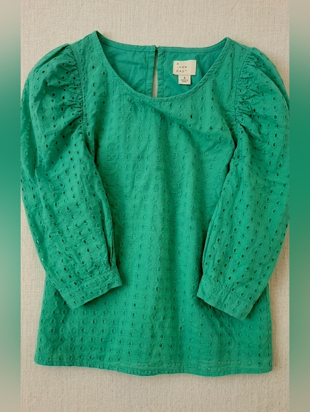 A New Day Women's Green Solid Eyelot Long Sleeve Blouse Size S